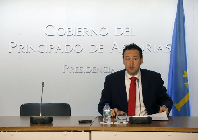El conseyeru de Presidencia y participación ciudadana, Guillermo Martínez