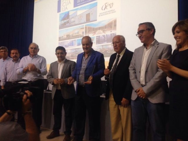 Entrega a Picualia del premio de AEMO a la mejor almazara