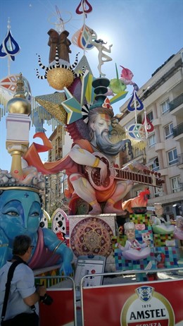 LA foguera de Sèneca-Autobusos ha sido la ganadora este año