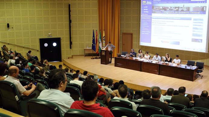Presentación del informe del Defensor Universitario en el Claustro de la UPO