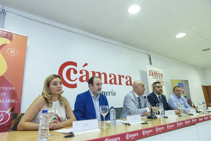 La Feria del Jamón de Serón cumple doce años este fin de semana.