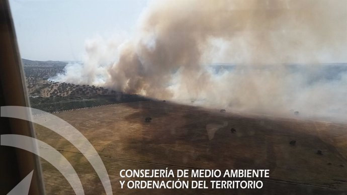 Incendio en Castilblanco de los Arroyos