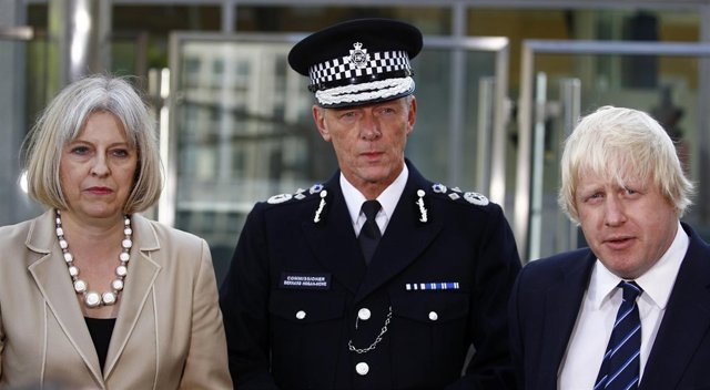 Theresa May y Boris Johnson