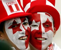 Perú prohíbe entrar con banderas, pancartas o la cara pintada a los estadios de fútbol