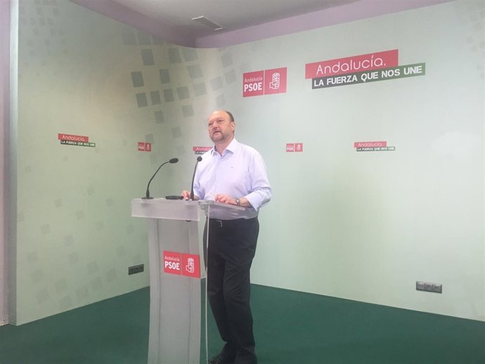 El secretario de Política Federal del PSOE, Antonio Pradas