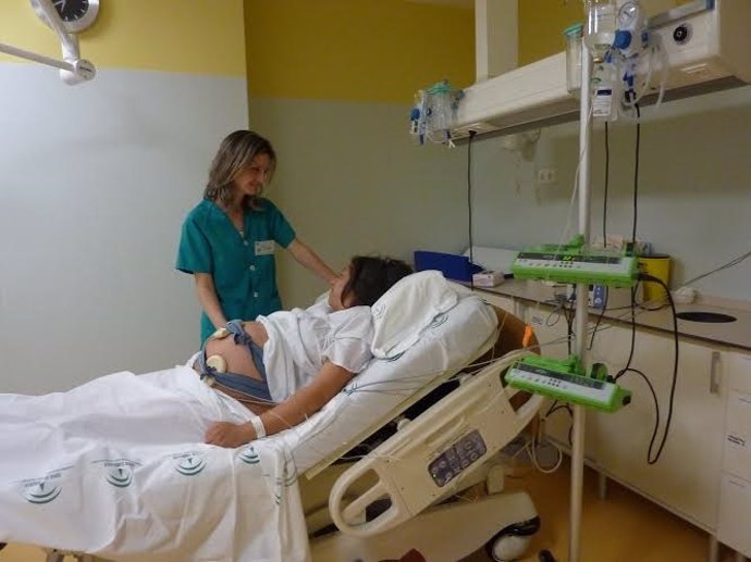 Atención materno-infantil en el Complejo Hospitalario de Huelva.