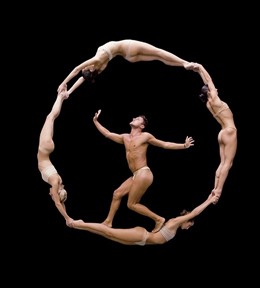 La Divina comedia representada en acrobacia