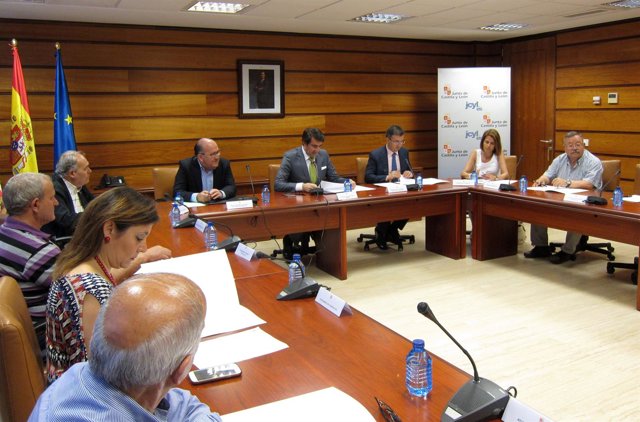 Firma del protocolo de incorporación de vividas al parque de alguilqer