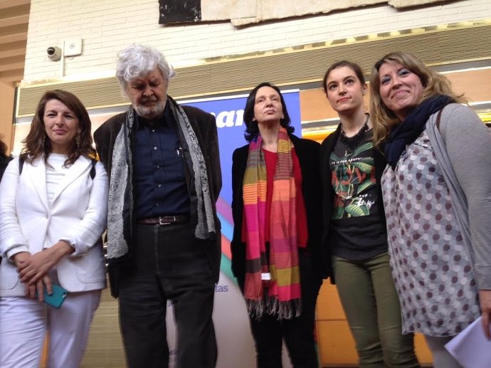 Yolanda Díaz, Xosé Manuel Beiras, Carolina Bescansa y Carmen Santos
