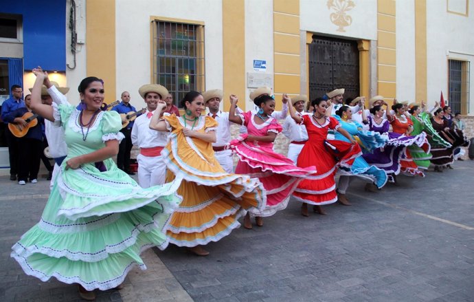 I Festival Internacional de Folklore 'Entre culturas'