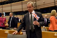 Farage anuncia su dimisión como líder del UKIP tras la victoria del 'Brexit'