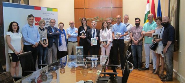 Presentación número 31 de la revista Belezos