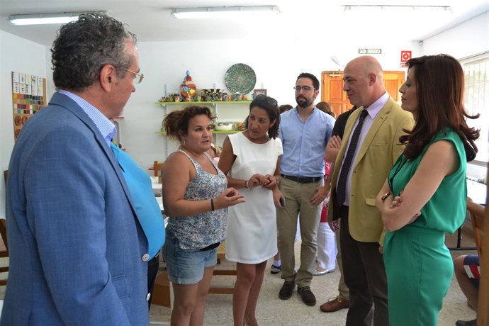 Antonio Ruiz y Felisa Cañete durante su visita a Prode