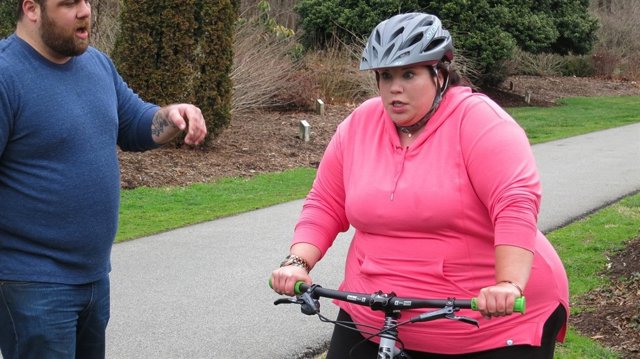 LLEGA A DKISS 'GRAN DIOSA', LA BAILARINA DE 172 KILOS QUE TE ENSEÑARÁ A PERDER E