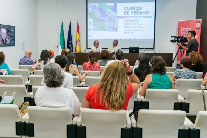 [Ldmedios] Nota Y Fotos Primera Jornada Cursos De Verano