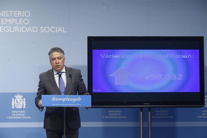 Tomás Burgos en la presentación de los datos del paro