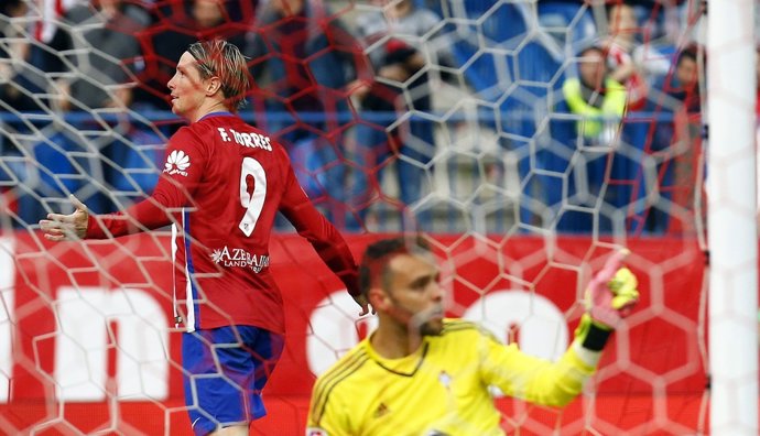 Fernando Torres celebrando el gol en el Atlético de Madrid - Celta