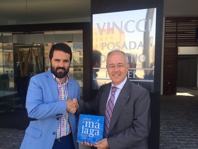 Jacobo Florido y César Pérez, director del Vincci Málaga