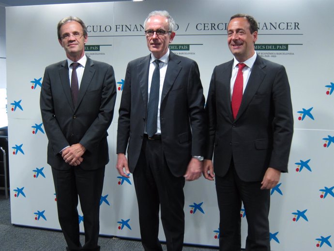 Jordi Gual (CaixaBank), Ignazio Angeloni (BCE) y Gonzalo Gortázar (CaixaBank)