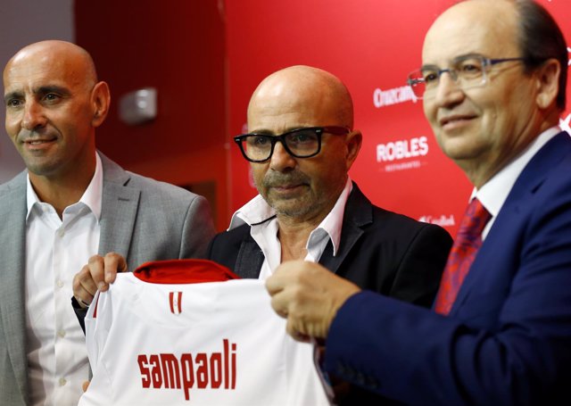 El entrenador del Sevilla CF, Jorge Sampaoli