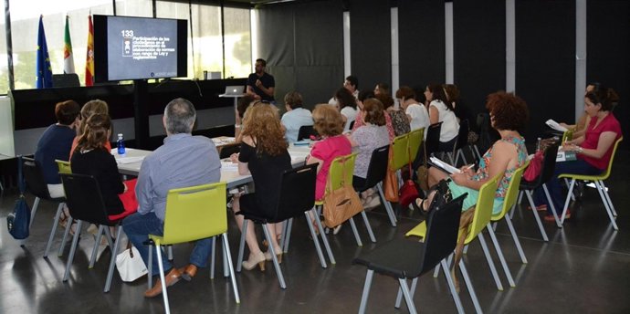 FOTO Diputación Informa Sobre Las Leyes De Procedimiento Administrativo Común Y 