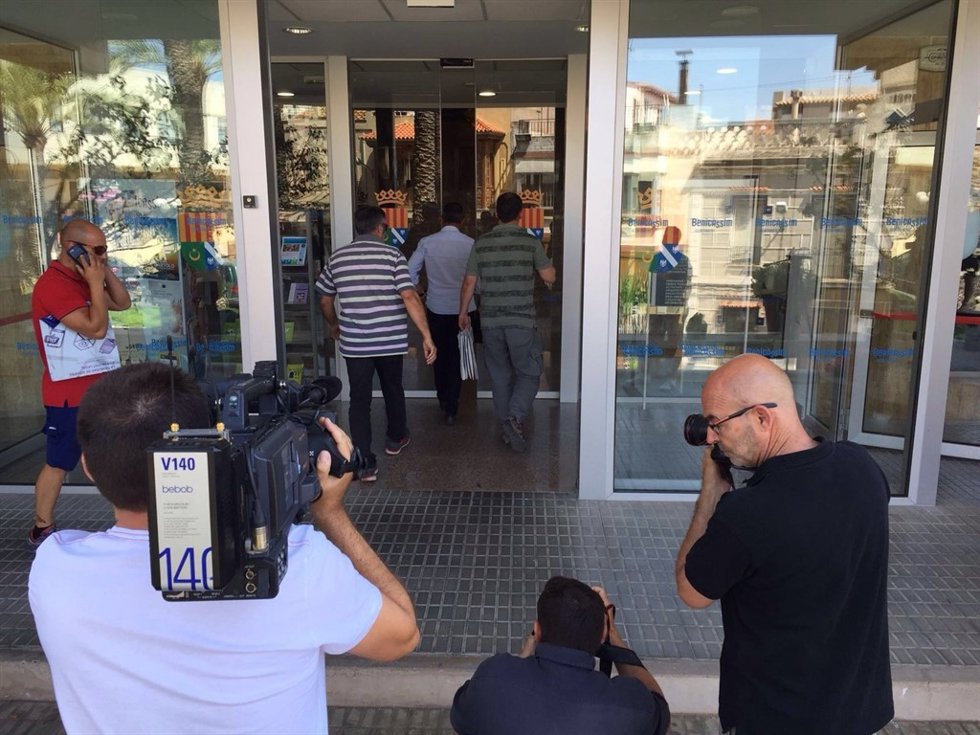 La Guardia Civil pide al Ayuntamiento de Benicàssim contratos con dos empresas
