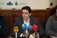 Casares (PSOE): Quien crea la crispación en el Ayuntamiento de Santander es De la Serna