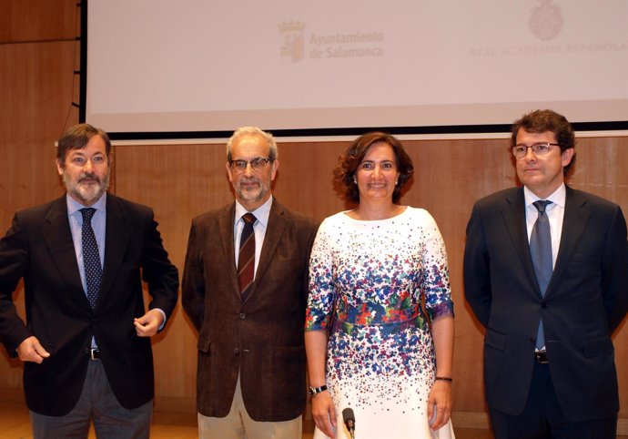 Autoridades en la sesión inaugural del Congreso Internacional en Salamanca