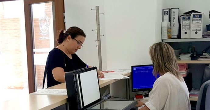 La portavoz del PSOE de Palos de la Frontera, Pastora López.