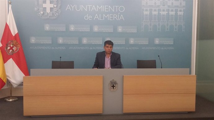 Miguel Cazorla, en rueda de prensa