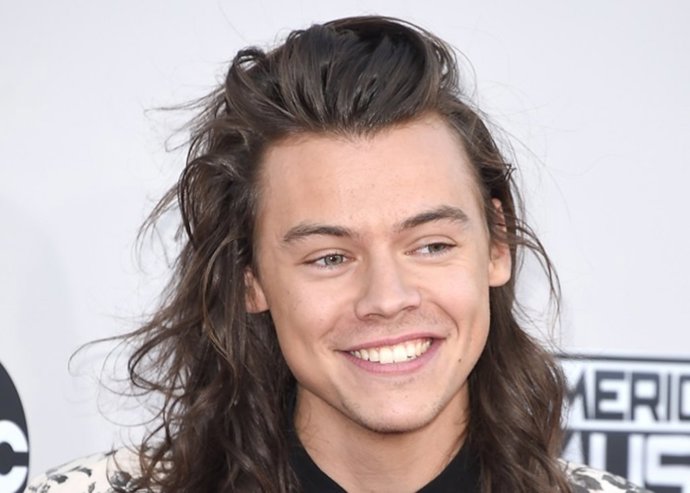 EL LOOK DE HARRY STYLES, MÁS GUAPO QUE NUNCA