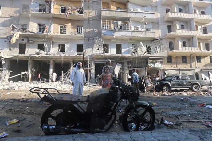 Consecuencias de un atentado en la ciudad siria de Alepo