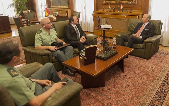 NP CONVENIO REFORMA CUARTELES GUARDIA CIVIL