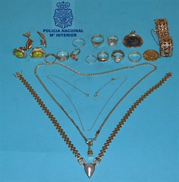 Rmtdº NOTA DE PRENSA POR HURTO DE JOYAS EN PUERTOLLANO
