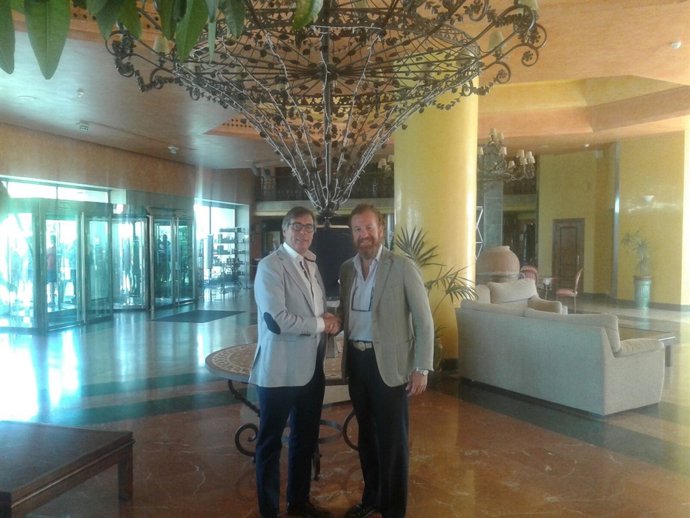 Manuel Otero releva al presidente de Fahat, José Carlos Escribano