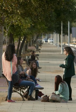 Estudiantes universitarios. 