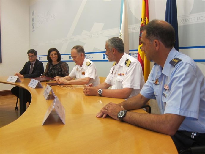 Firma del convenio entre Medio Rural y Defensa para la campaña contra incendios