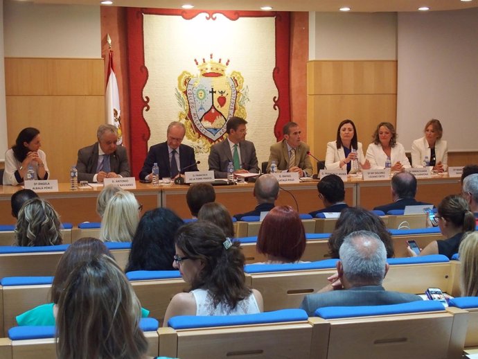 NP Letrados, Jueces Y Fiscales Debaten En El Colegio De Abogados Sobre Derecho D