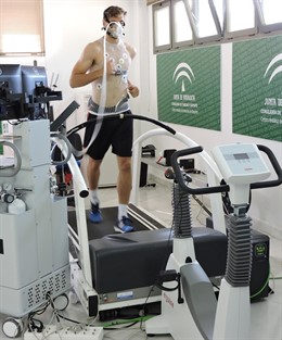FOTOGRAFÍA. EL CENTRO ANDALUZ DE MEDICINA DEL DEPORTE REALIZA LOS RECONOCIMIENTO