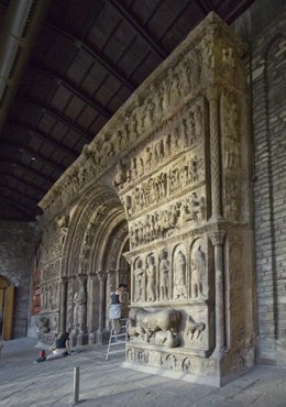 Portalada del monasterio de Ripoll