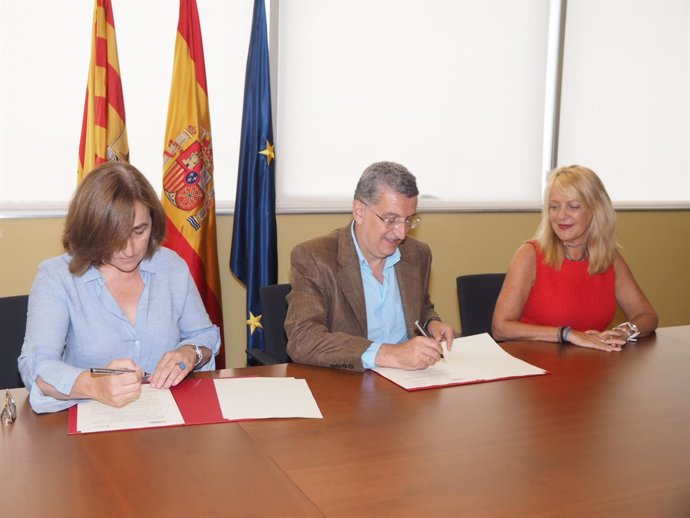 Celaya y Calvo han firmado hoy el convenio de colaboración entre DGA y AECC