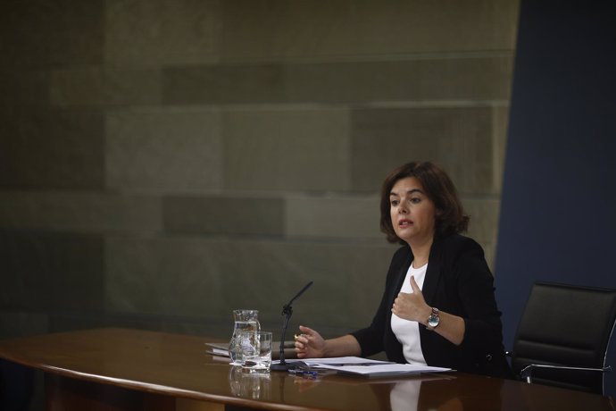 Rueda de prensa de Soraya Sáenz de Santamaría tras el Consejo de Ministros