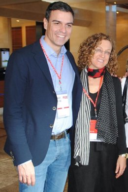 Gloria Rojas con Pedro Sánchez