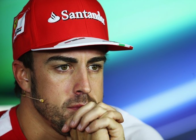 Fernando Alonso está feliz y enamorado de la modelo italiana Linda Morselli