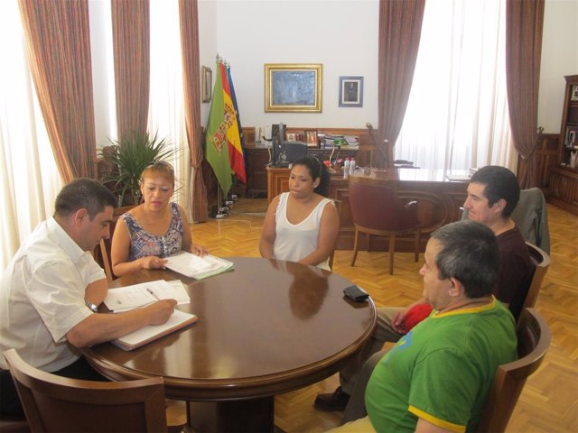 Reunión con la Asociación de Ecuatorianos Movimiento País de Jaén