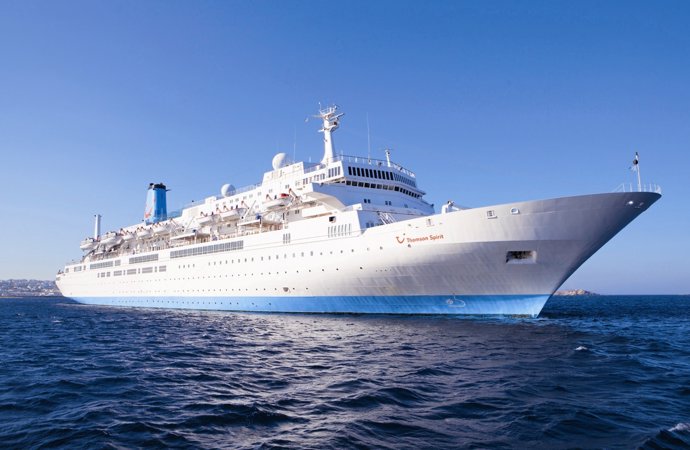 Buque spirit Thomson cruises base en málaga 2016 de mayo a octubre