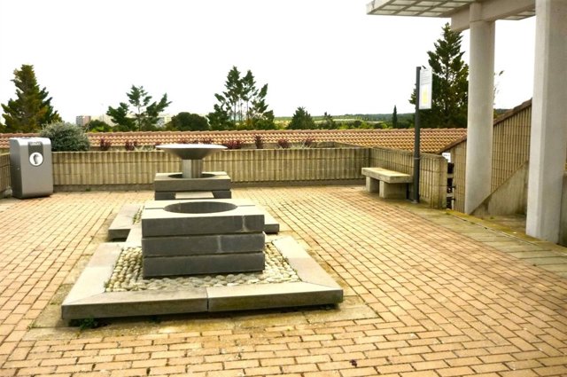 Cinerario Común “Ilustres”  en el Cementerio de Torrero de Zaragoza