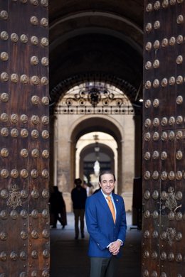 El rector de la Universidad de Sevilla, Miguel Ángel Castro