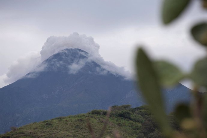 Erupción del Volcán de Colima o Volcán de Fuego, en México