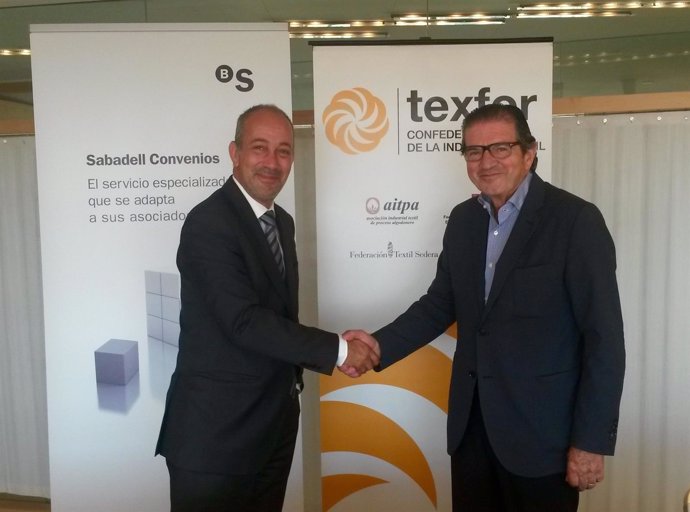 Xavier Ventrura, de Banc Sabadell, y Francesc Llonch, de Texfor